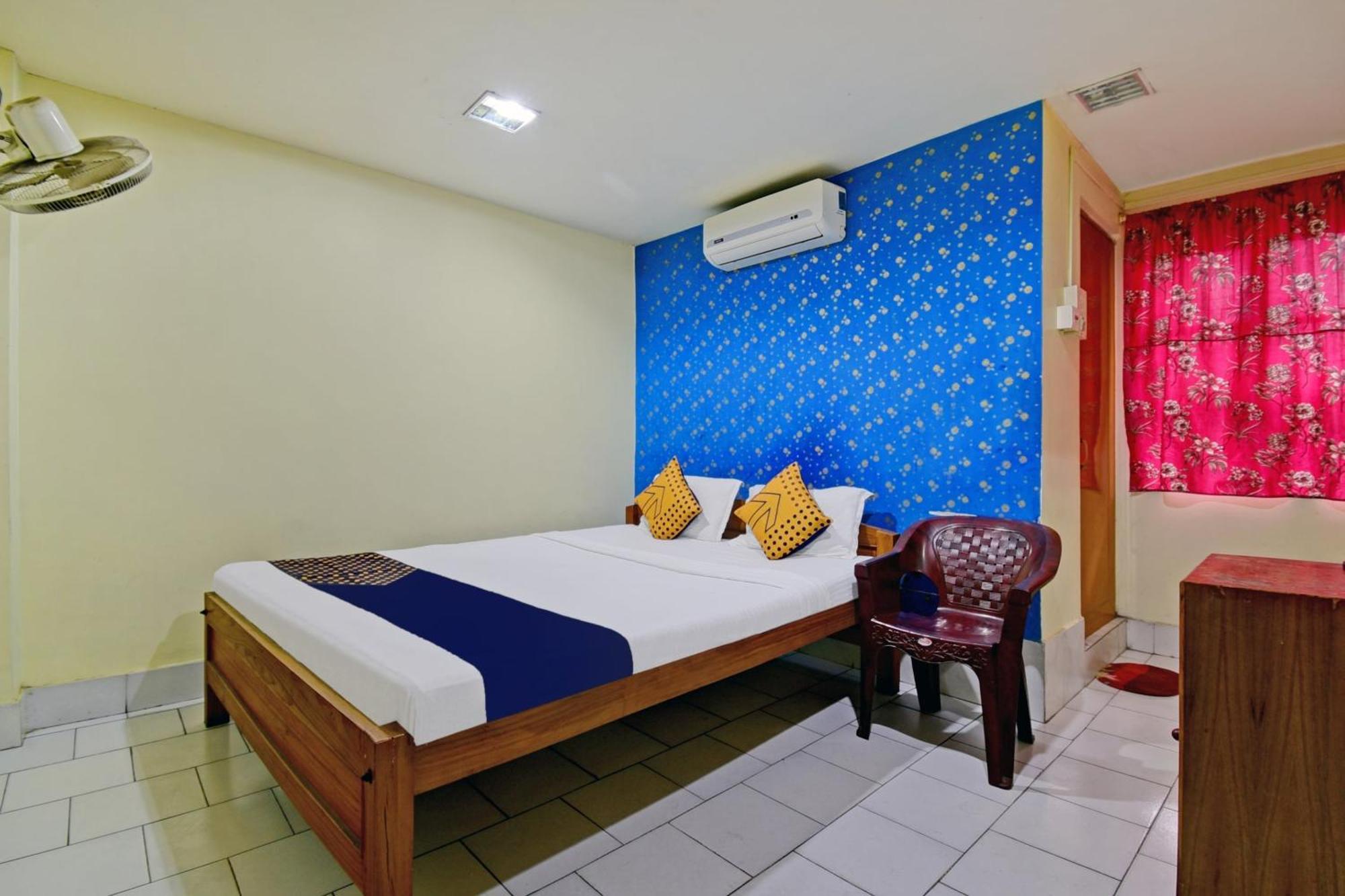 Dispur Oyo Flagship Thank You Lodge Nac מראה חיצוני תמונה
